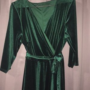 DARK ✅✅✅GREEN EMERALD VELVET dress
